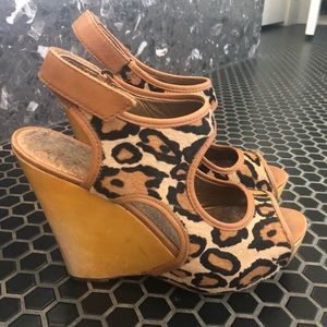 Sam Edelman leopard wedges sz 8